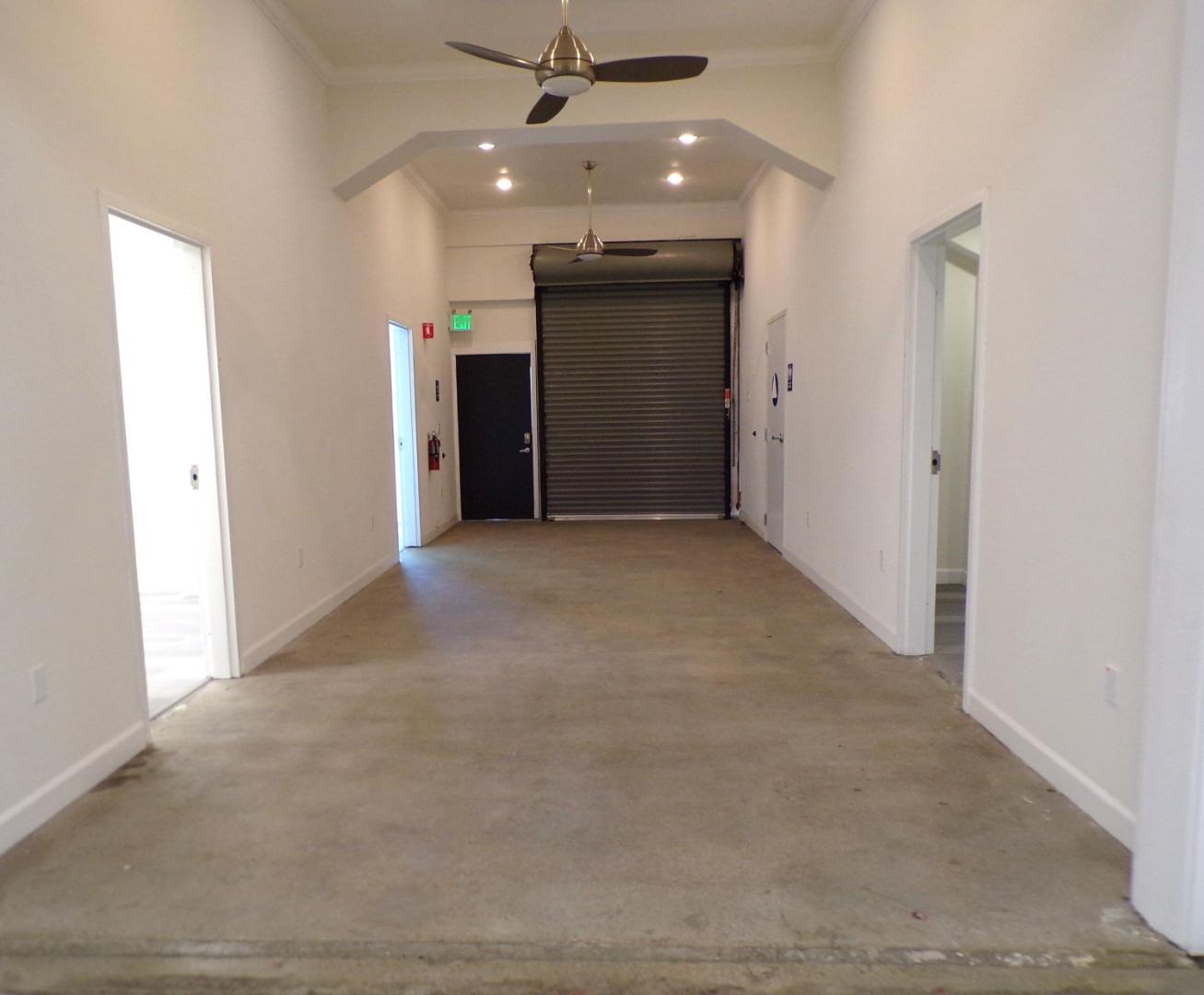 Detail Gallery Image 6 of 21 For 953 Washington St, San Carlos,  CA 94070 - – Beds | – Baths