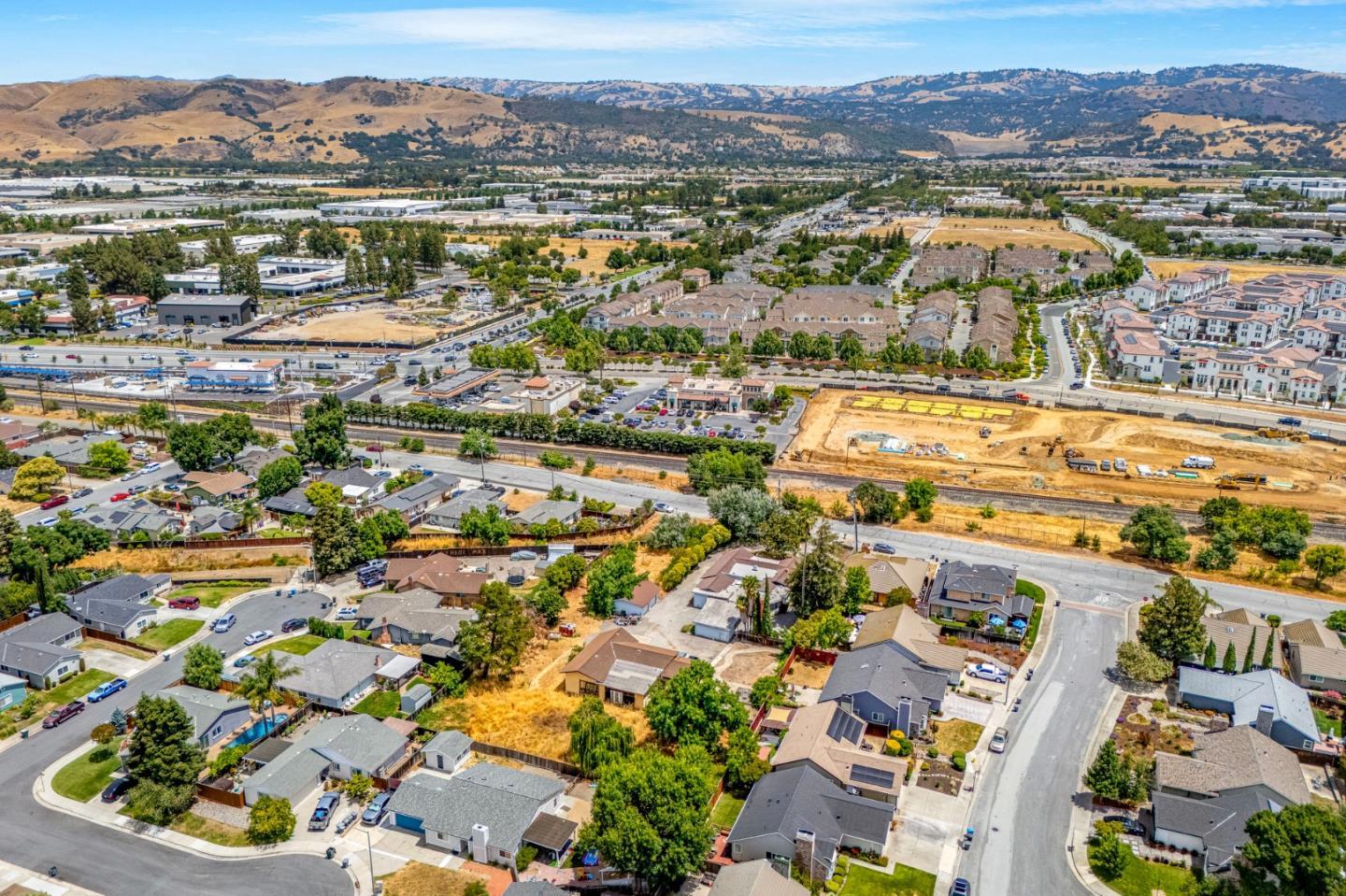 Detail Gallery Image 16 of 26 For 18455 Old Monterey Rd, Morgan Hill,  CA 95037 - 4 Beds | 2 Baths