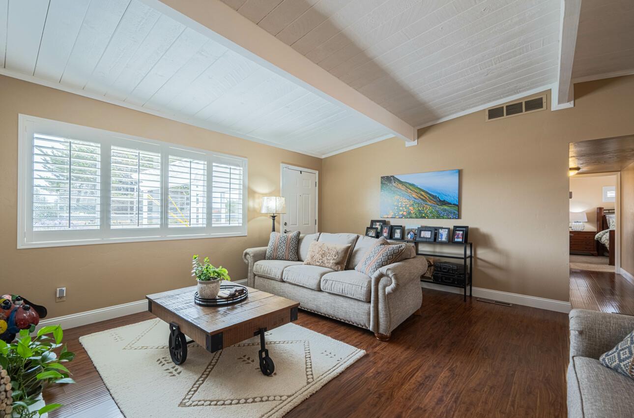 Detail Gallery Image 8 of 36 For 3093 Salinas Ave, Marina,  CA 93933 - 3 Beds | 2 Baths