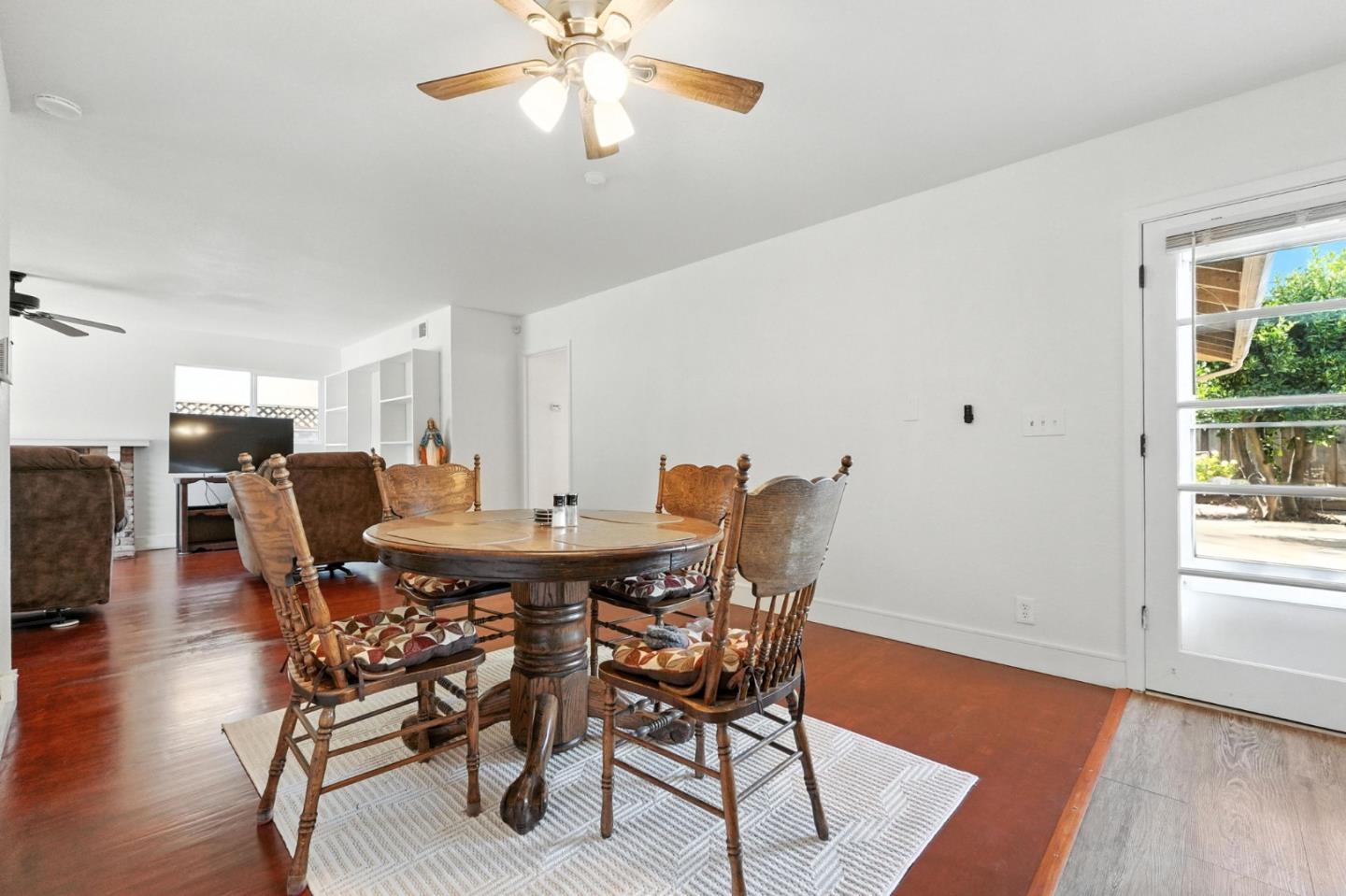 Detail Gallery Image 14 of 30 For 271 Bieber Dr, San Jose,  CA 95123 - 3 Beds | 2 Baths