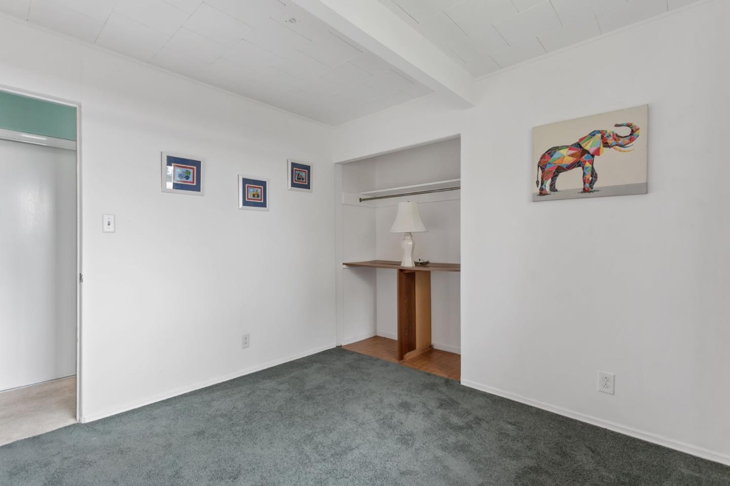 Detail Gallery Image 31 of 41 For 1708 Yorktown Rd, San Mateo,  CA 94402 - 4 Beds | 2 Baths
