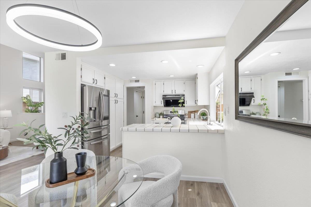 Detail Gallery Image 10 of 30 For 885 Kiperash Ct, San Jose,  CA 95133 - 3 Beds | 2/1 Baths