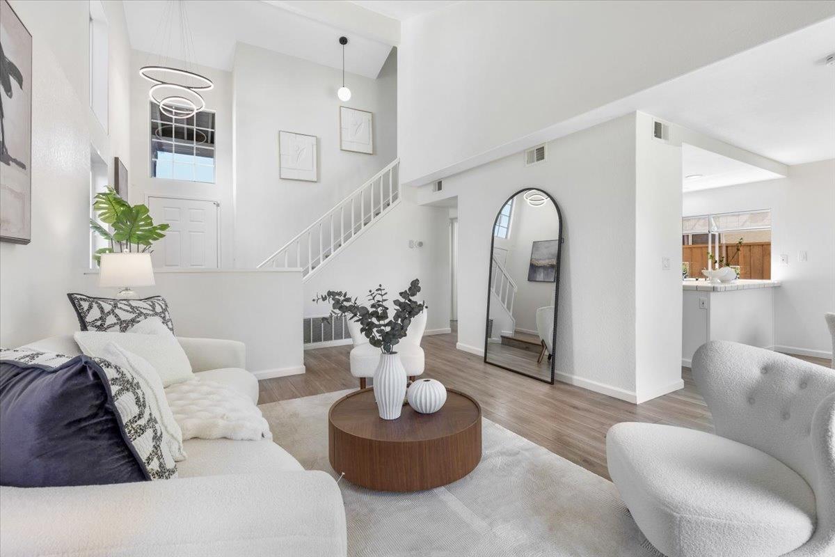 Detail Gallery Image 6 of 30 For 885 Kiperash Ct, San Jose,  CA 95133 - 3 Beds | 2/1 Baths