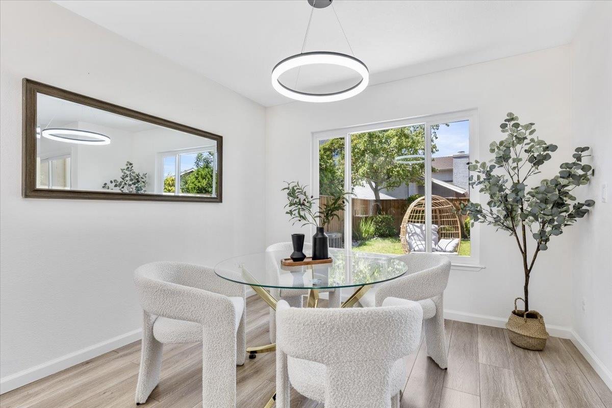 Detail Gallery Image 8 of 30 For 885 Kiperash Ct, San Jose,  CA 95133 - 3 Beds | 2/1 Baths