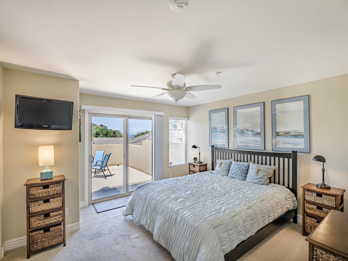 Detail Gallery Image 16 of 23 For 156 Mar Vista Dr, Monterey,  CA 93940 - 2 Beds | 1 Baths