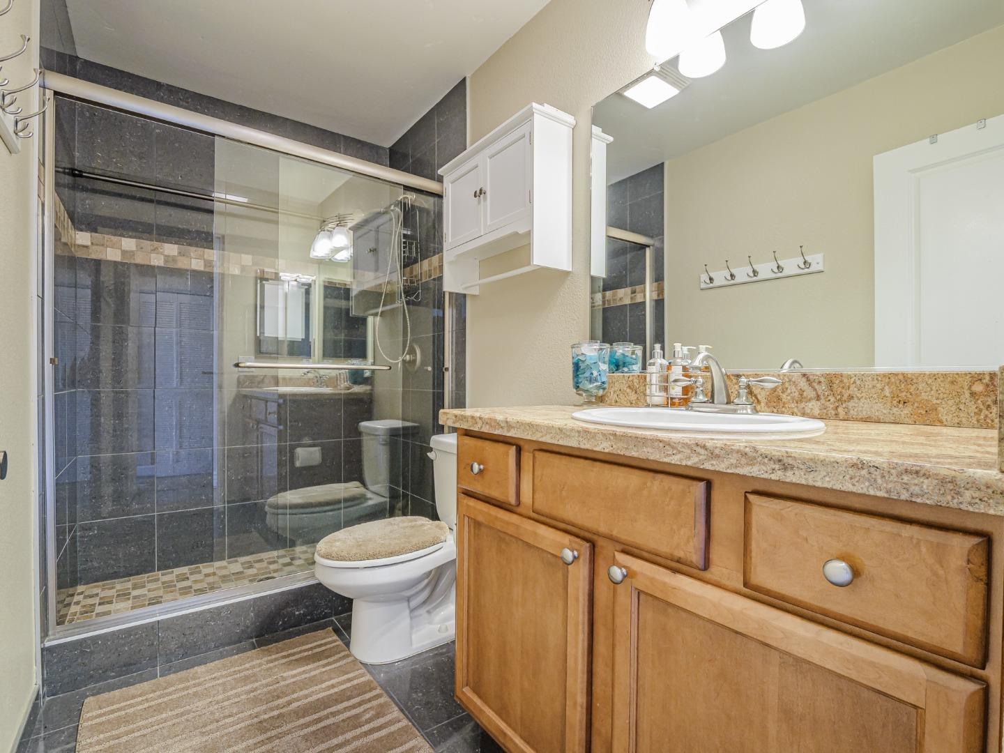 Detail Gallery Image 18 of 23 For 156 Mar Vista Dr, Monterey,  CA 93940 - 2 Beds | 1 Baths