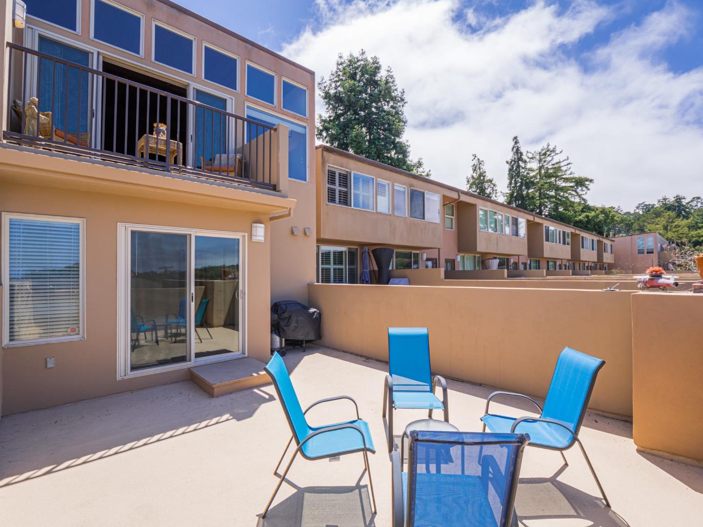 Detail Gallery Image 21 of 23 For 156 Mar Vista Dr, Monterey,  CA 93940 - 2 Beds | 1 Baths