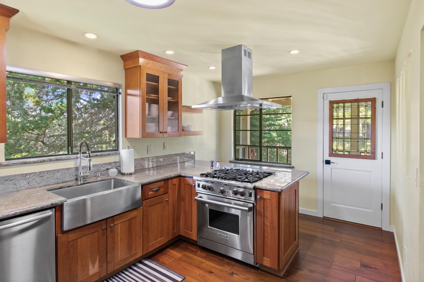 Detail Gallery Image 13 of 36 For 26255 Atherton Dr, Carmel,  CA 93923 - 3 Beds | 3 Baths
