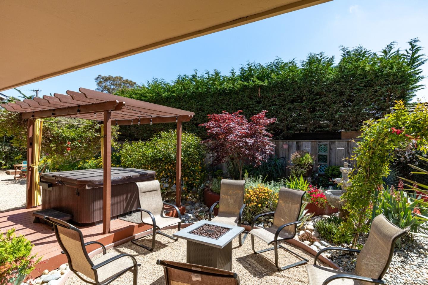 Detail Gallery Image 34 of 36 For 26255 Atherton Dr, Carmel,  CA 93923 - 3 Beds | 3 Baths