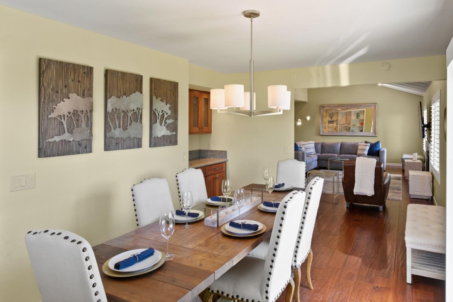Detail Gallery Image 9 of 36 For 26255 Atherton Dr, Carmel,  CA 93923 - 3 Beds | 3 Baths
