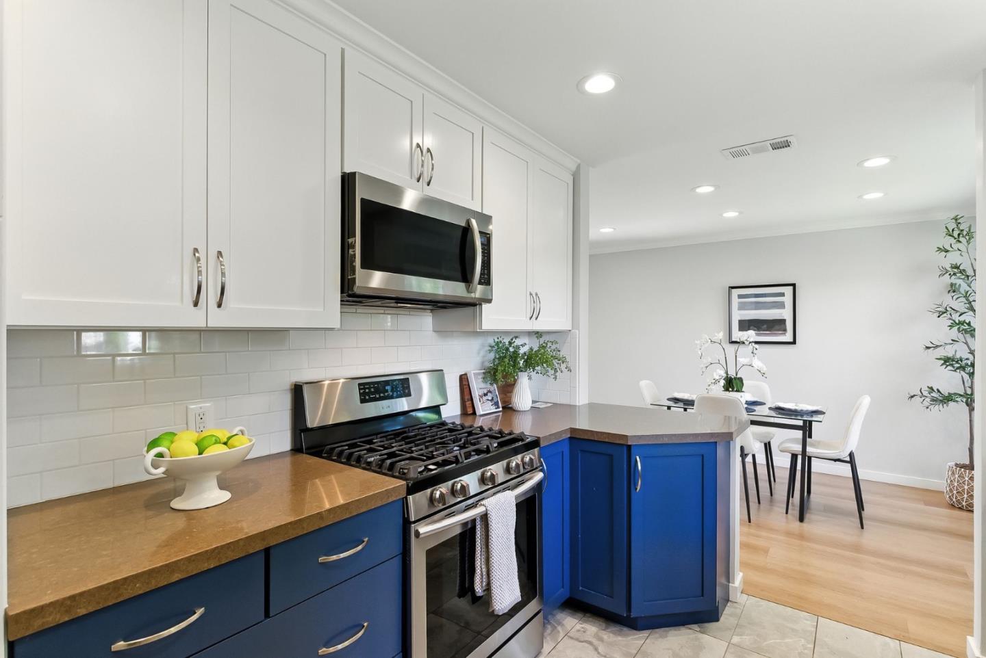 Detail Gallery Image 13 of 30 For 756 7th Ave, Redwood City,  CA 94063 - 2 Beds | 1 Baths