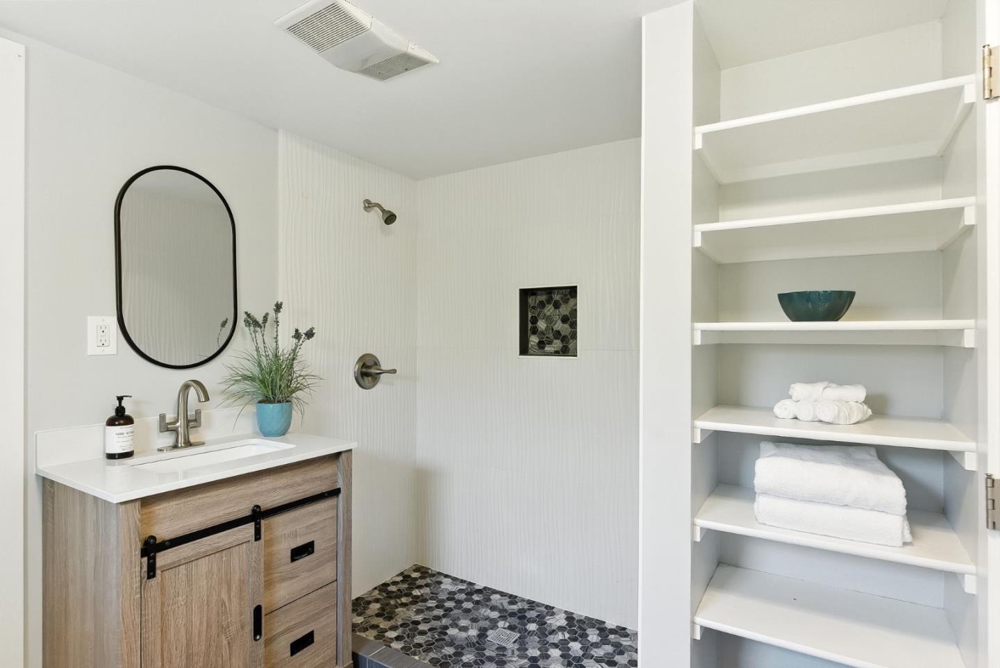 Detail Gallery Image 22 of 30 For 756 7th Ave, Redwood City,  CA 94063 - 2 Beds | 1 Baths