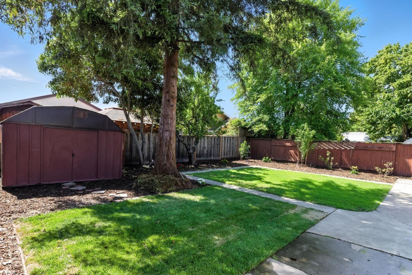 Detail Gallery Image 9 of 30 For 756 7th Ave, Redwood City,  CA 94063 - 2 Beds | 1 Baths