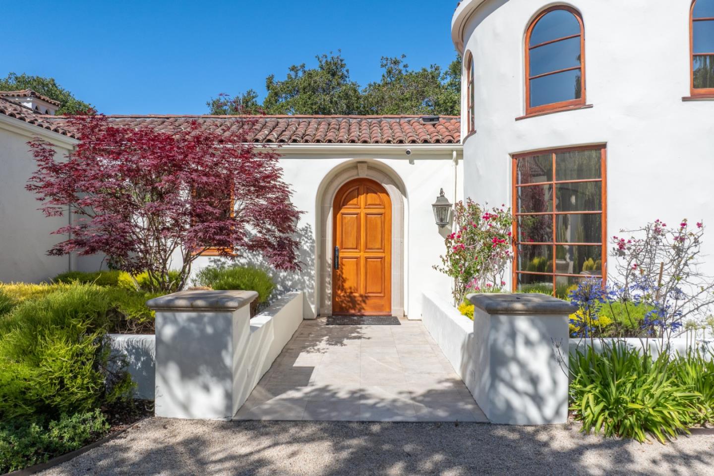 Detail Gallery Image 2 of 54 For 11725 Camino Escondido Rd, Carmel Valley,  CA 93924 - 3 Beds | 2/1 Baths