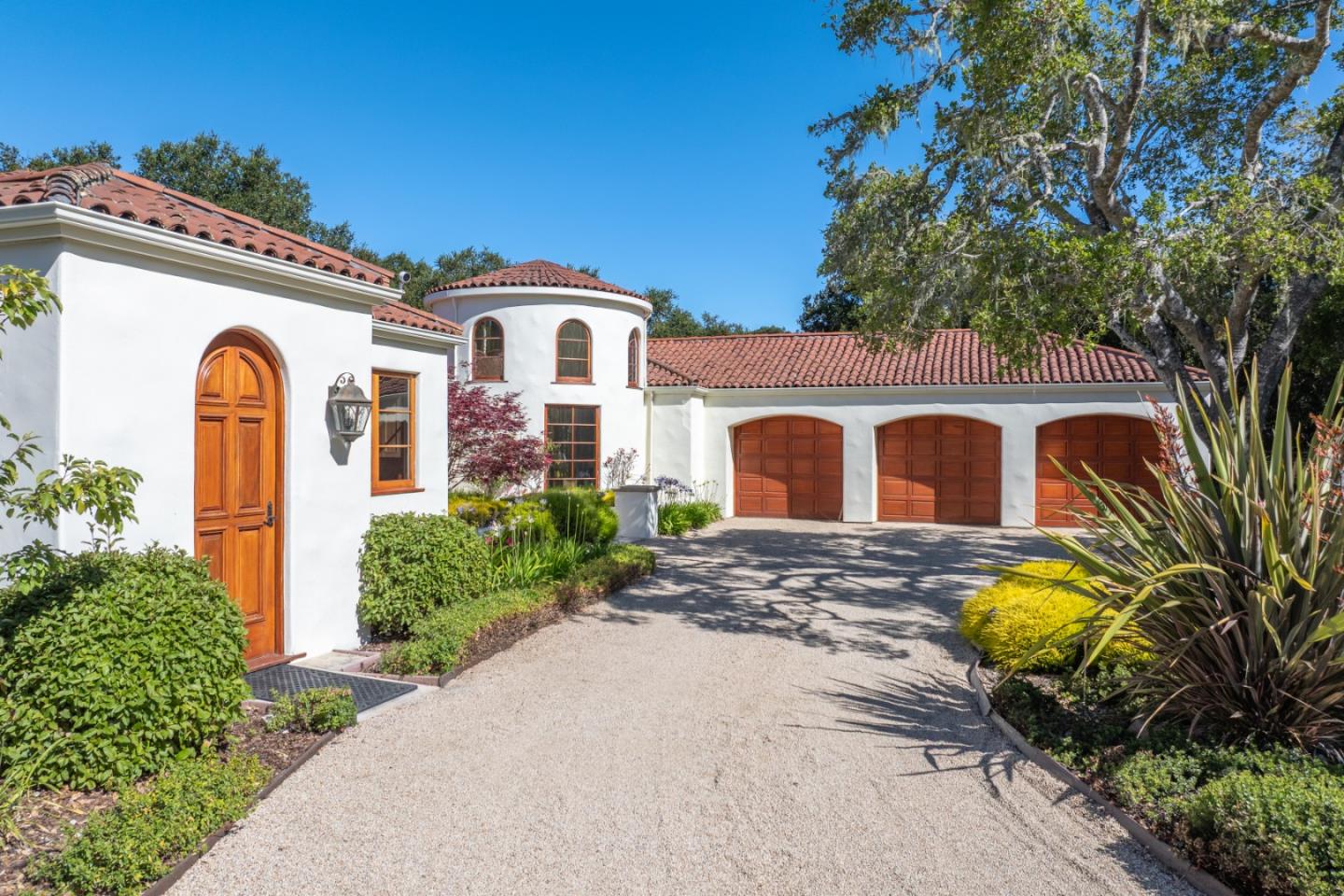 Detail Gallery Image 3 of 54 For 11725 Camino Escondido Rd, Carmel Valley,  CA 93924 - 3 Beds | 2/1 Baths