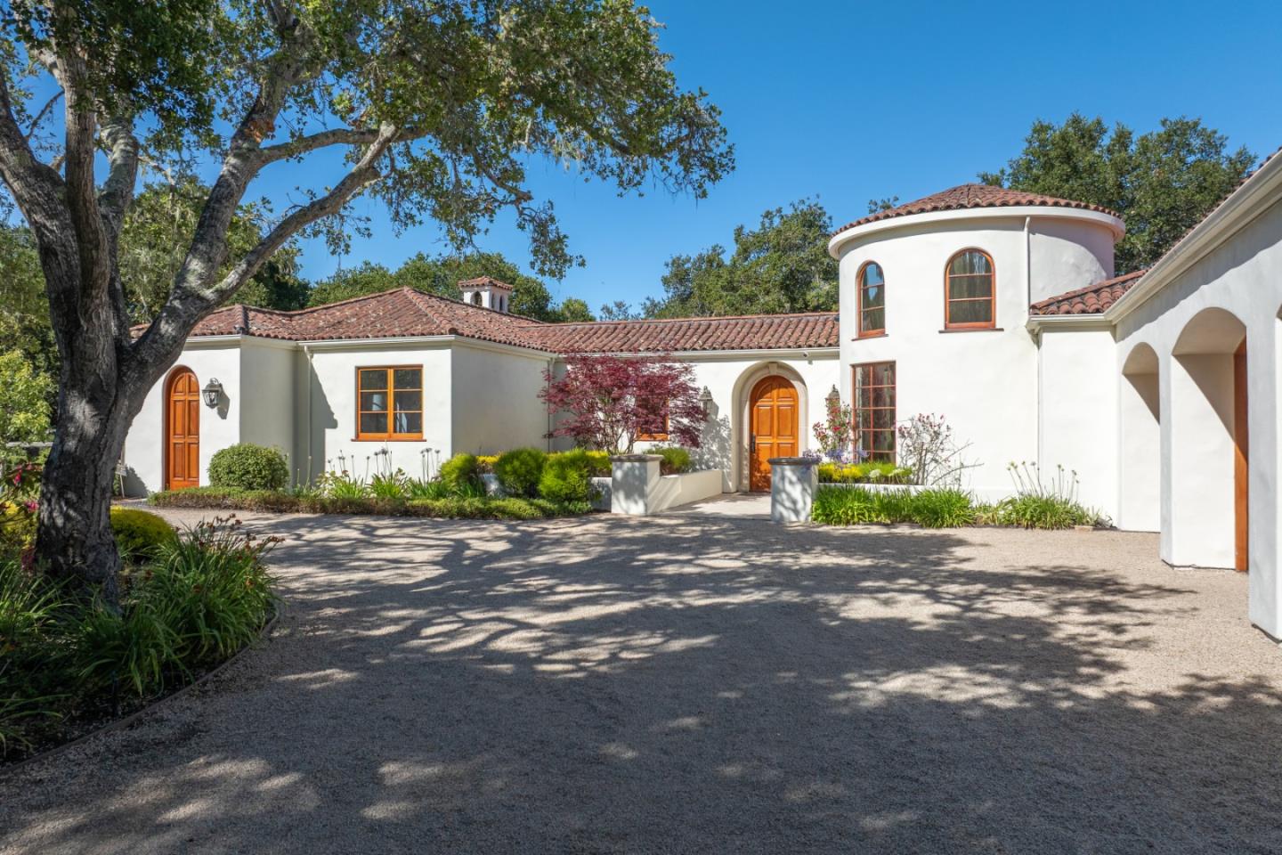 Detail Gallery Image 4 of 54 For 11725 Camino Escondido Rd, Carmel Valley,  CA 93924 - 3 Beds | 2/1 Baths