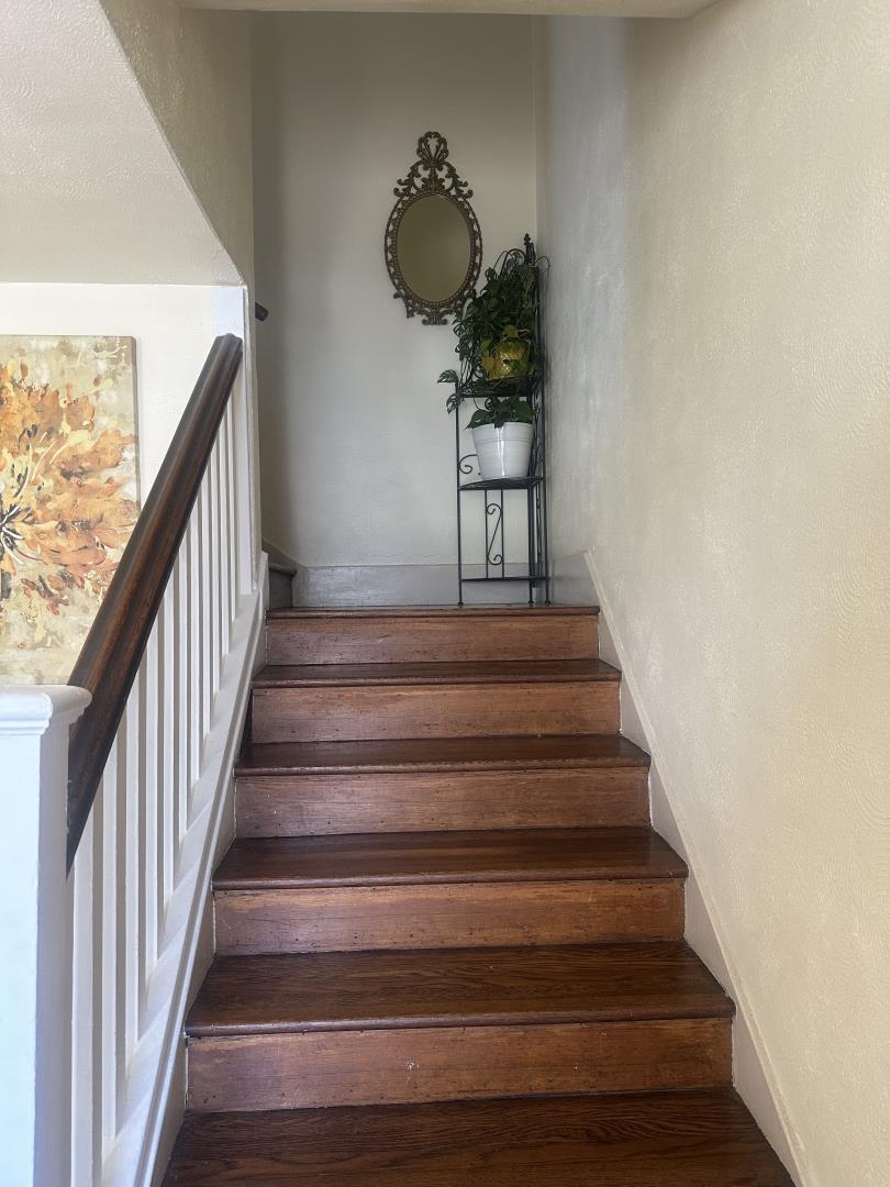 Detail Gallery Image 7 of 16 For 301 Hanover St, San Francisco,  CA 94112 - 2 Beds | 2 Baths