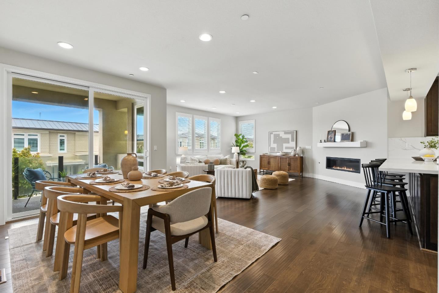 Detail Gallery Image 14 of 44 For 19 Waterline Pl, Richmond,  CA 94801 - 2 Beds | 2/1 Baths