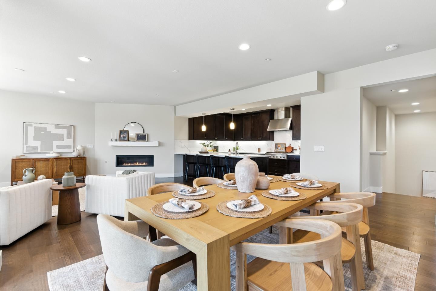 Detail Gallery Image 16 of 44 For 19 Waterline Pl, Richmond,  CA 94801 - 2 Beds | 2/1 Baths
