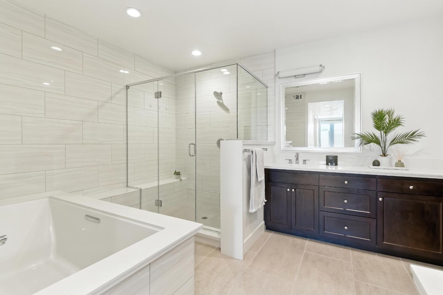 Detail Gallery Image 31 of 44 For 19 Waterline Pl, Richmond,  CA 94801 - 2 Beds | 2/1 Baths