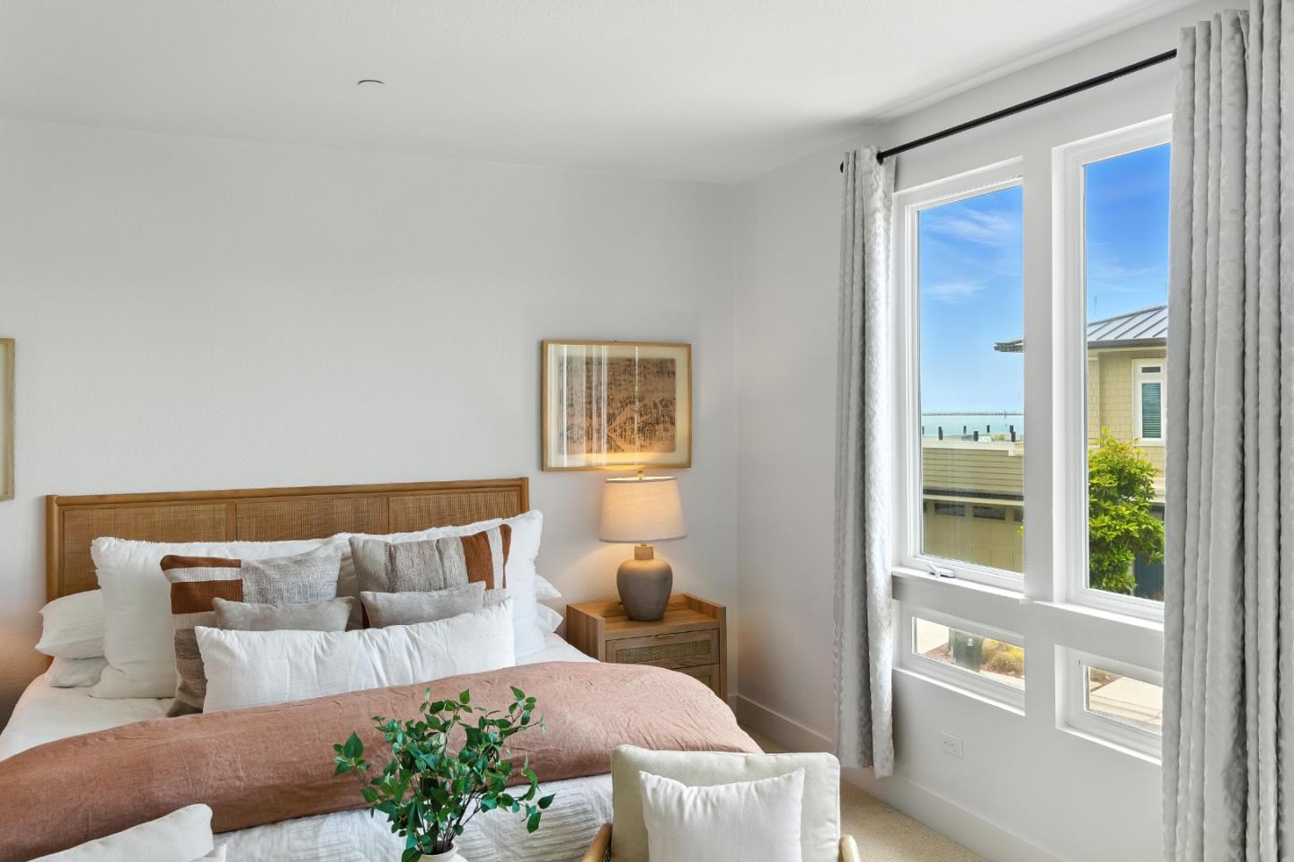 Detail Gallery Image 36 of 44 For 19 Waterline Pl, Richmond,  CA 94801 - 2 Beds | 2/1 Baths