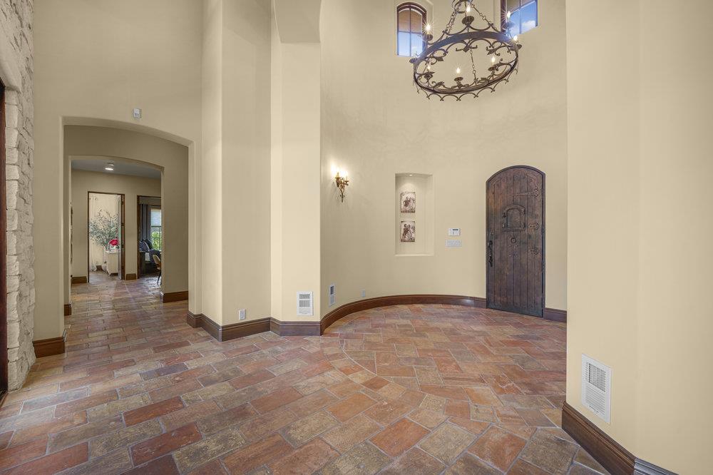 Detail Gallery Image 21 of 60 For 12240 Heritage Way, Gilroy,  CA 95020 - 5 Beds | 4/1 Baths