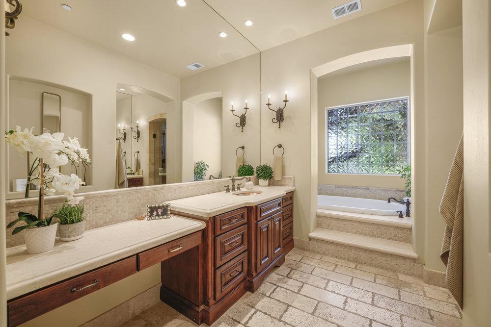 Detail Gallery Image 23 of 60 For 12240 Heritage Way, Gilroy,  CA 95020 - 5 Beds | 4/1 Baths