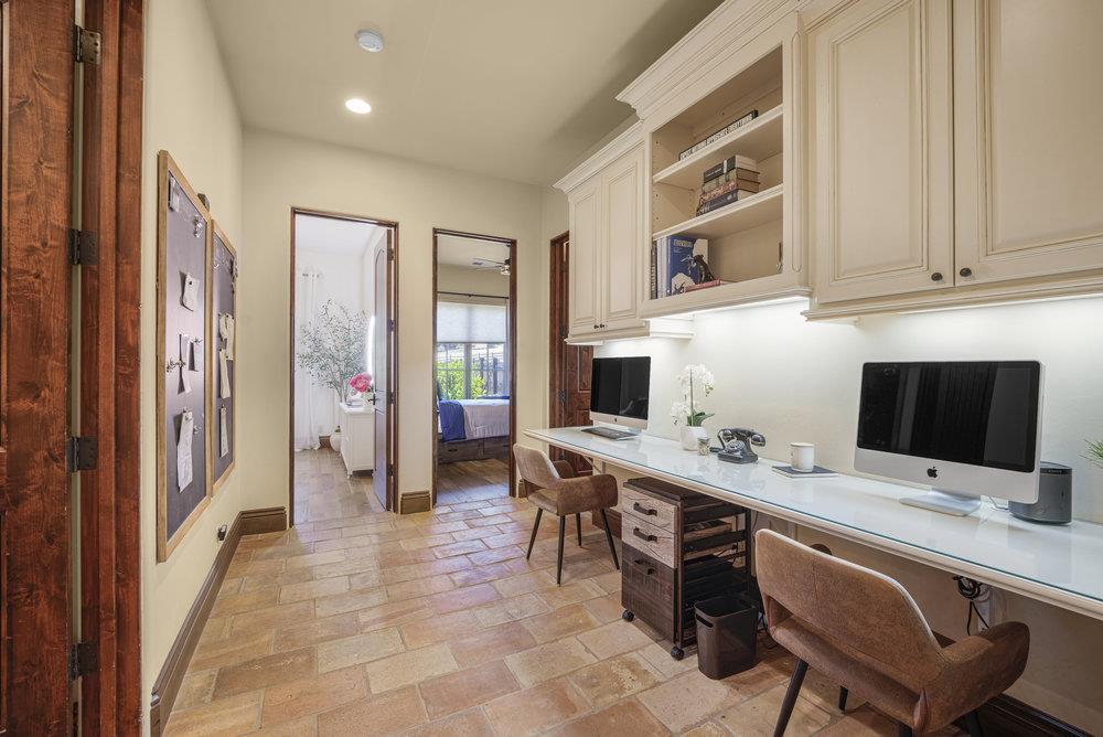 Detail Gallery Image 28 of 60 For 12240 Heritage Way, Gilroy,  CA 95020 - 5 Beds | 4/1 Baths
