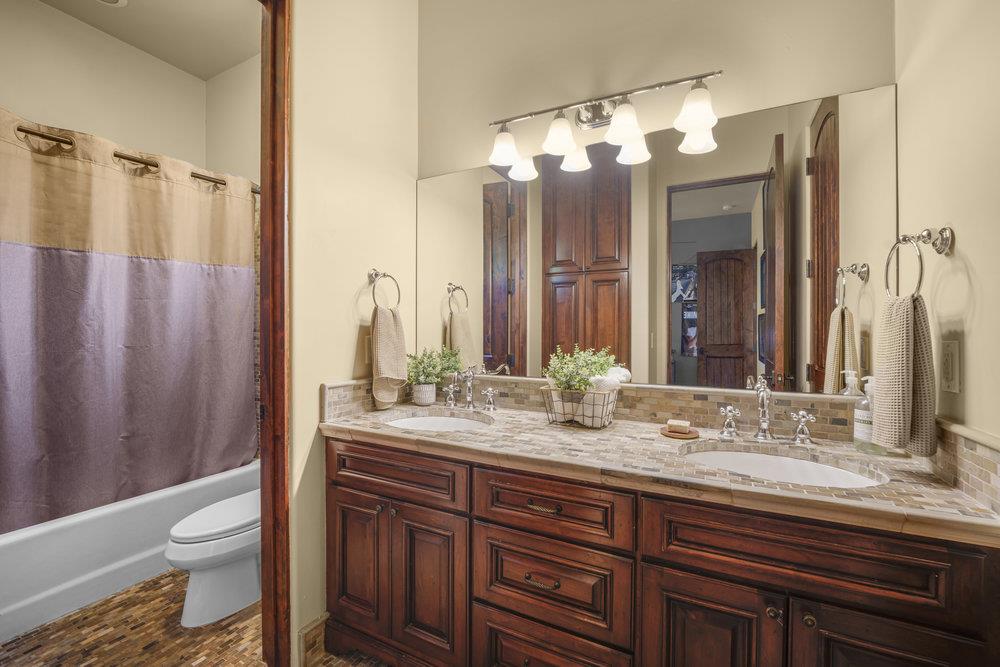 Detail Gallery Image 33 of 60 For 12240 Heritage Way, Gilroy,  CA 95020 - 5 Beds | 4/1 Baths