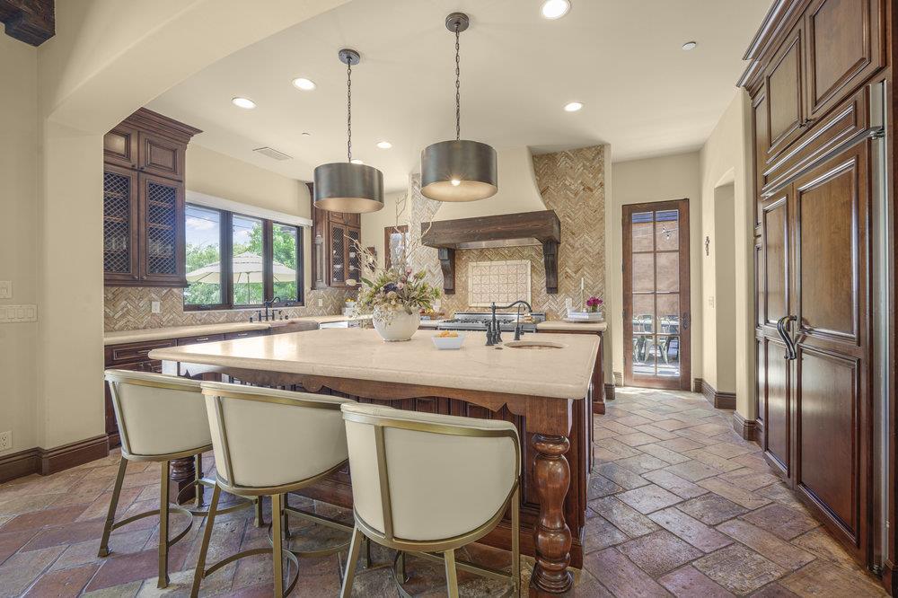 Detail Gallery Image 9 of 60 For 12240 Heritage Way, Gilroy,  CA 95020 - 5 Beds | 4/1 Baths