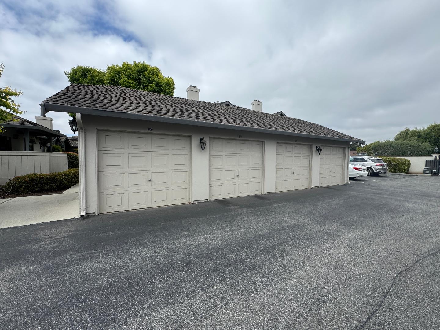 Detail Gallery Image 2 of 24 For 1053 Riker St #1,  Salinas,  CA 93901 - 1 Beds | 1 Baths