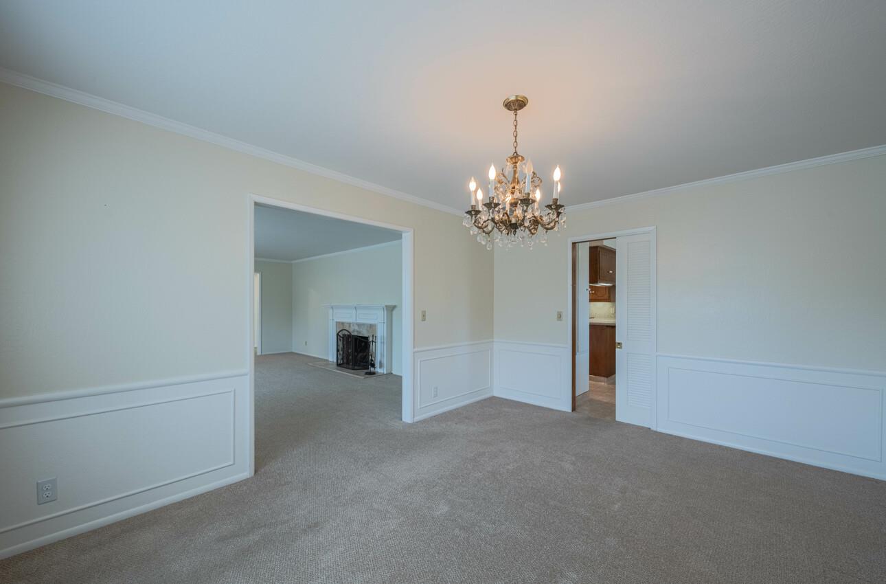 Detail Gallery Image 15 of 53 For 1167 Los Palos Dr, Salinas,  CA 93901 - 3 Beds | 3 Baths
