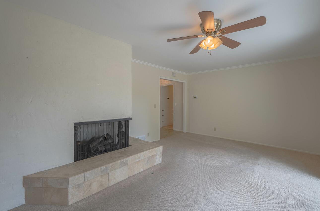 Detail Gallery Image 22 of 53 For 1167 Los Palos Dr, Salinas,  CA 93901 - 3 Beds | 3 Baths