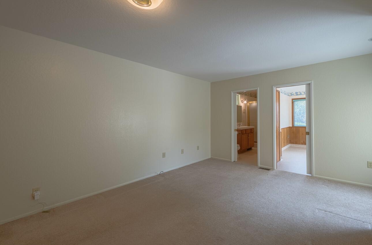 Detail Gallery Image 37 of 53 For 1167 Los Palos Dr, Salinas,  CA 93901 - 3 Beds | 3 Baths