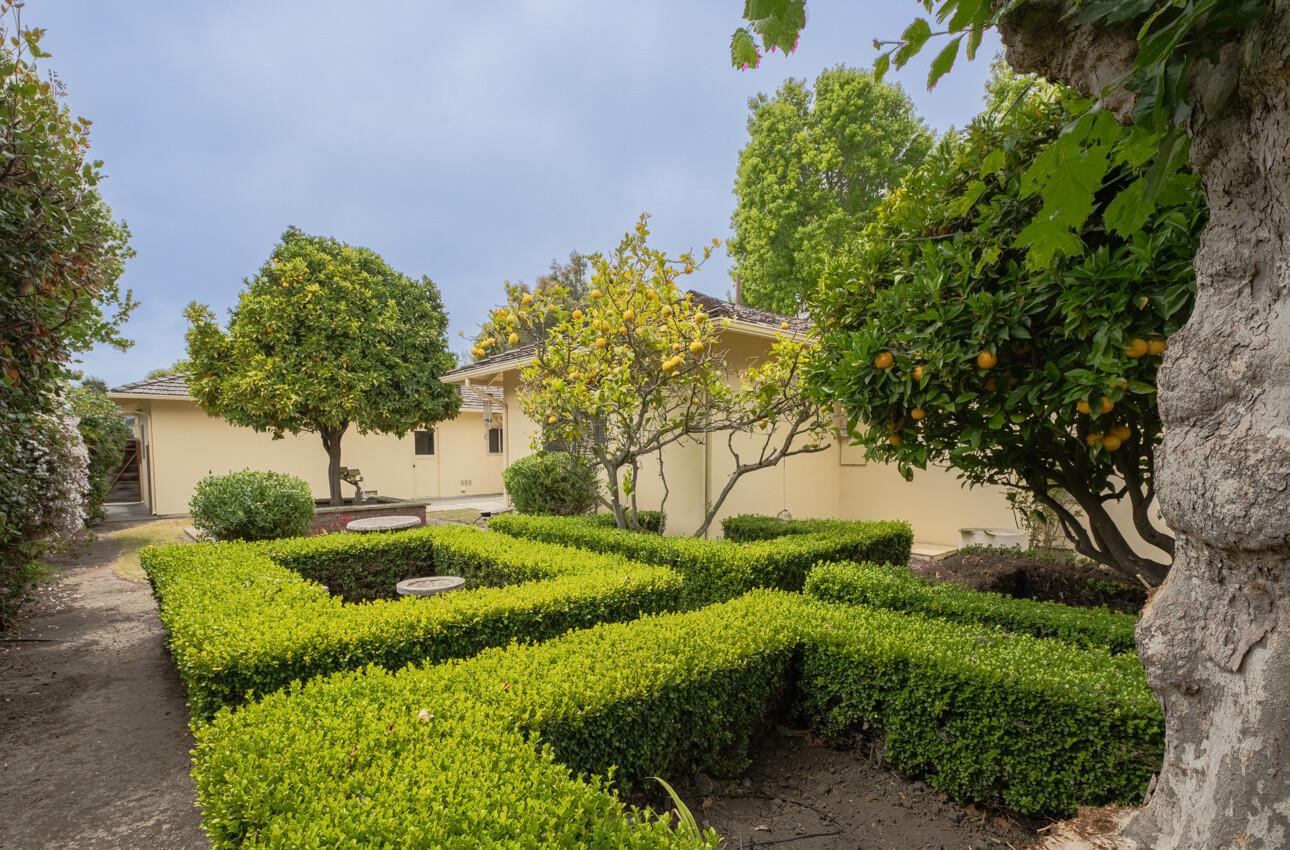 Detail Gallery Image 51 of 53 For 1167 Los Palos Dr, Salinas,  CA 93901 - 3 Beds | 3 Baths