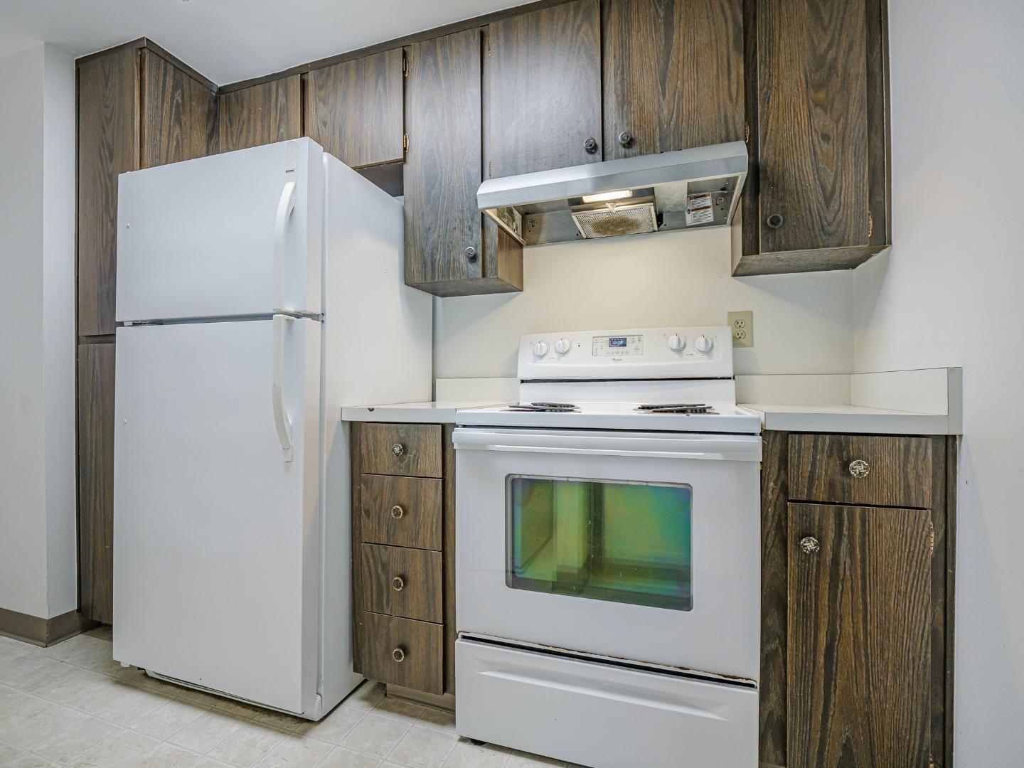 Detail Gallery Image 12 of 33 For 104 Castillion Ter, Santa Cruz,  CA 95060 - 2 Beds | 1 Baths
