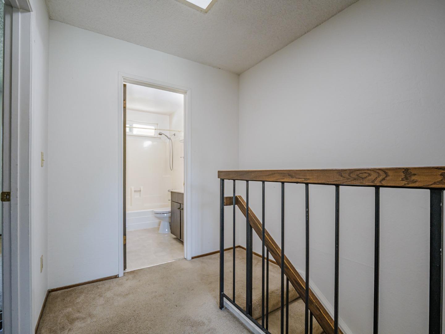 Detail Gallery Image 18 of 33 For 104 Castillion Ter, Santa Cruz,  CA 95060 - 2 Beds | 1 Baths