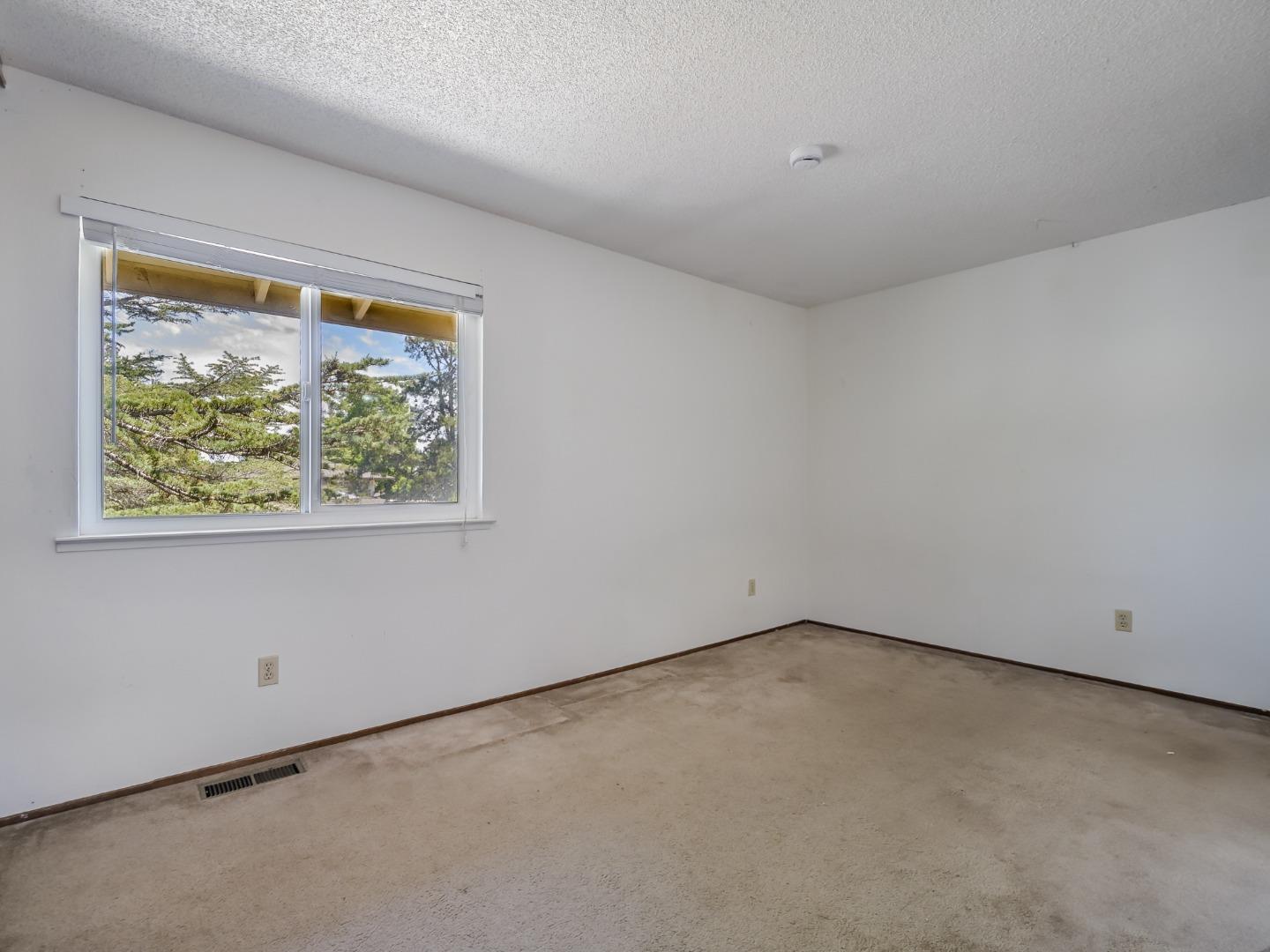Detail Gallery Image 21 of 33 For 104 Castillion Ter, Santa Cruz,  CA 95060 - 2 Beds | 1 Baths