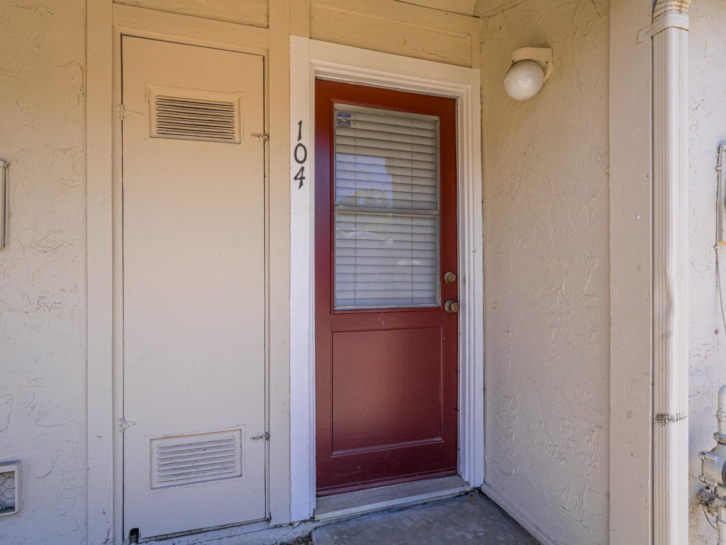 Detail Gallery Image 32 of 33 For 104 Castillion Ter, Santa Cruz,  CA 95060 - 2 Beds | 1 Baths