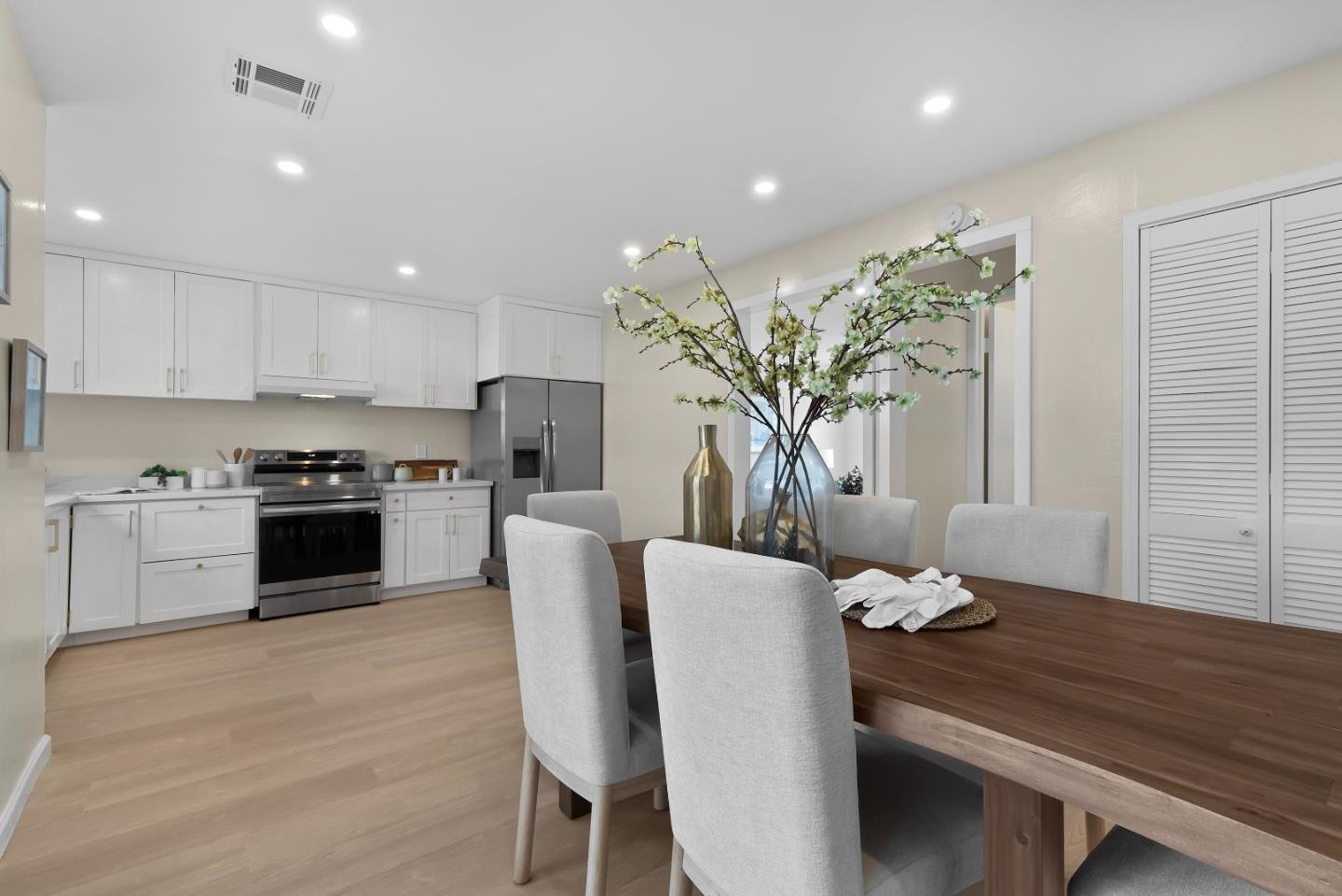 Detail Gallery Image 10 of 36 For 4243 Comet Cir, Union City,  CA 94587 - 3 Beds | 1/1 Baths