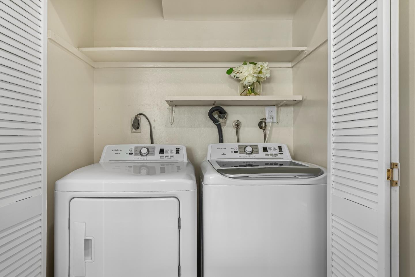 Detail Gallery Image 11 of 36 For 4243 Comet Cir, Union City,  CA 94587 - 3 Beds | 1/1 Baths