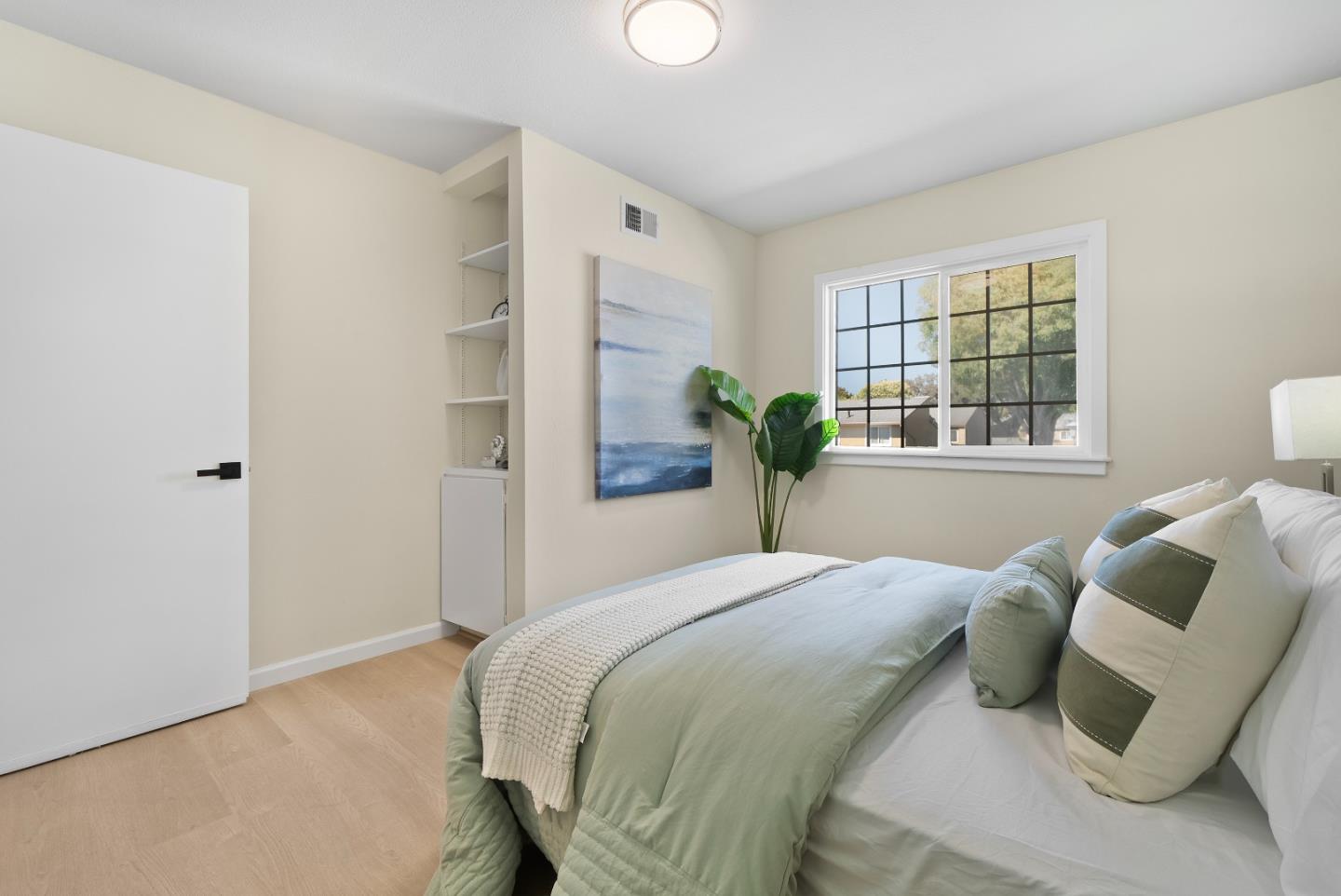 Detail Gallery Image 17 of 36 For 4243 Comet Cir, Union City,  CA 94587 - 3 Beds | 1/1 Baths