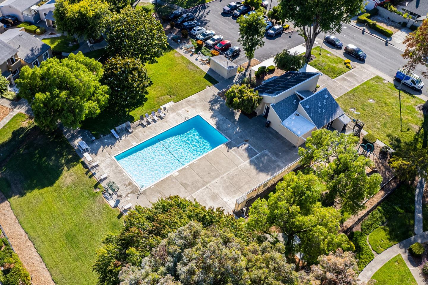 Detail Gallery Image 35 of 36 For 4243 Comet Cir, Union City,  CA 94587 - 3 Beds | 1/1 Baths