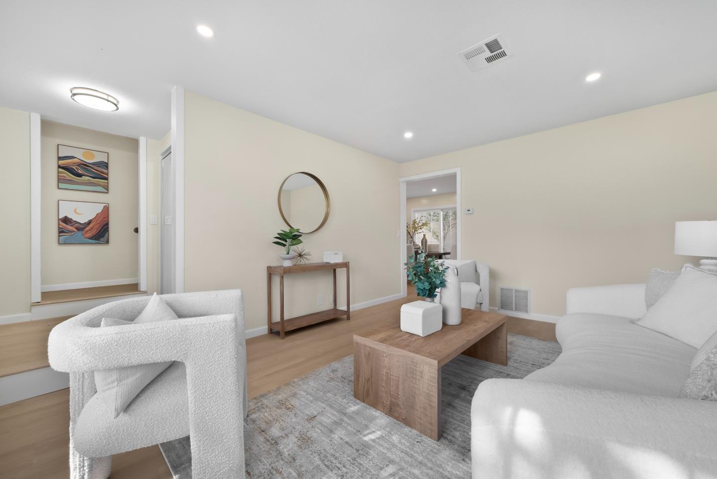 Detail Gallery Image 4 of 36 For 4243 Comet Cir, Union City,  CA 94587 - 3 Beds | 1/1 Baths