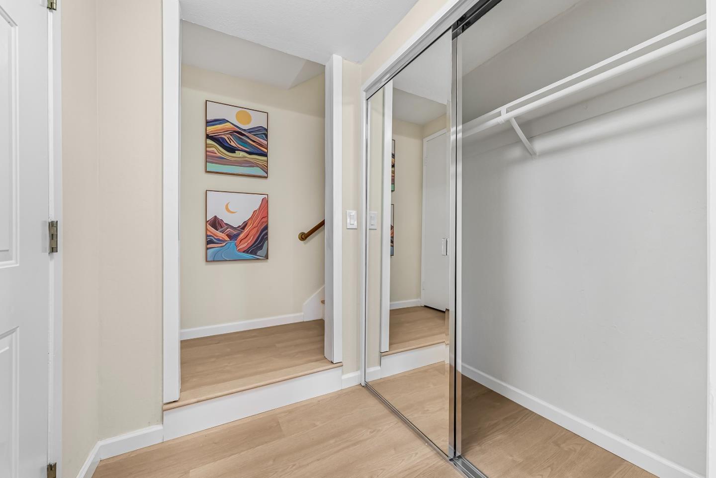 Detail Gallery Image 5 of 36 For 4243 Comet Cir, Union City,  CA 94587 - 3 Beds | 1/1 Baths