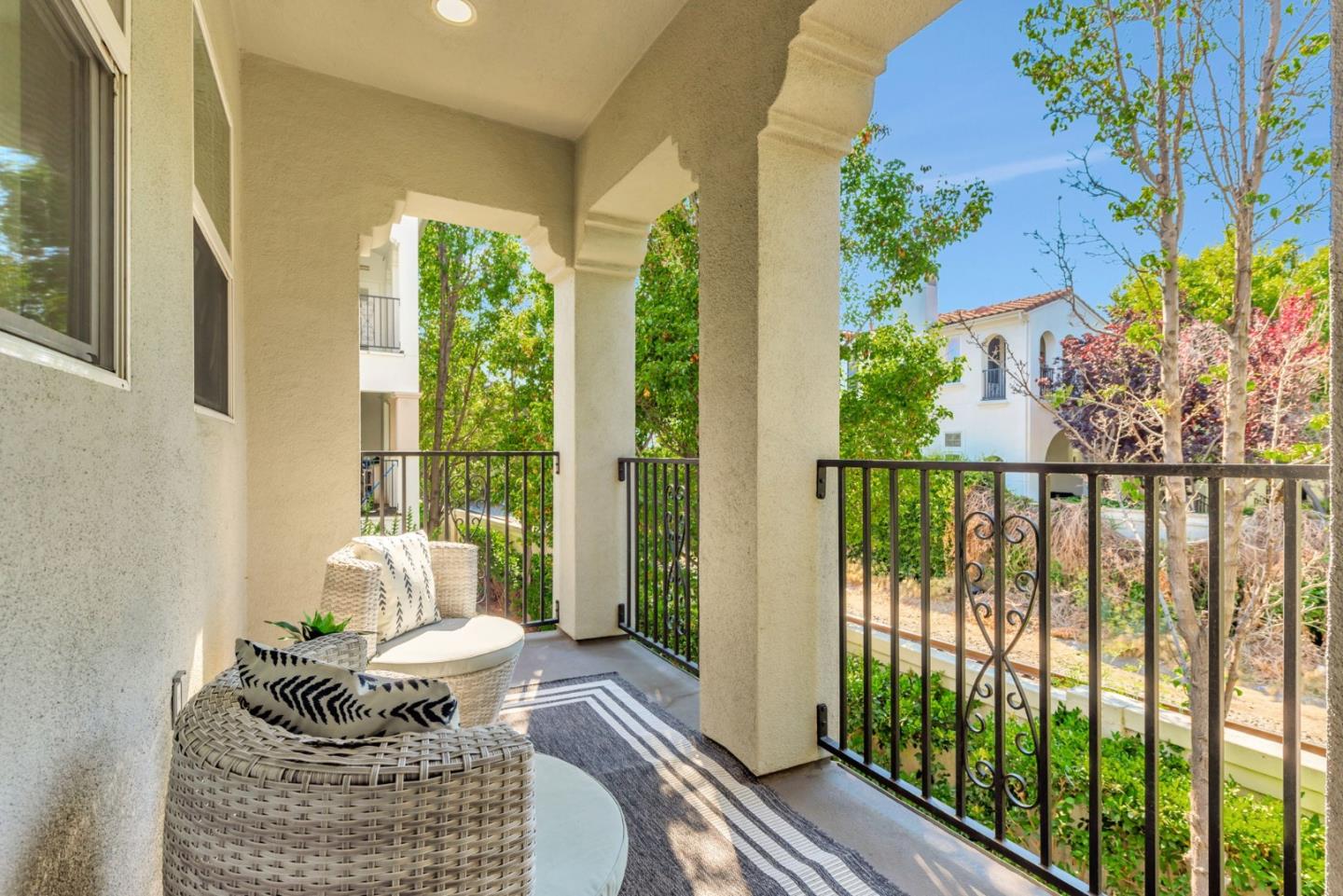 Detail Gallery Image 10 of 22 For 87 Bassett St, San Jose,  CA 95110 - 2 Beds | 2 Baths