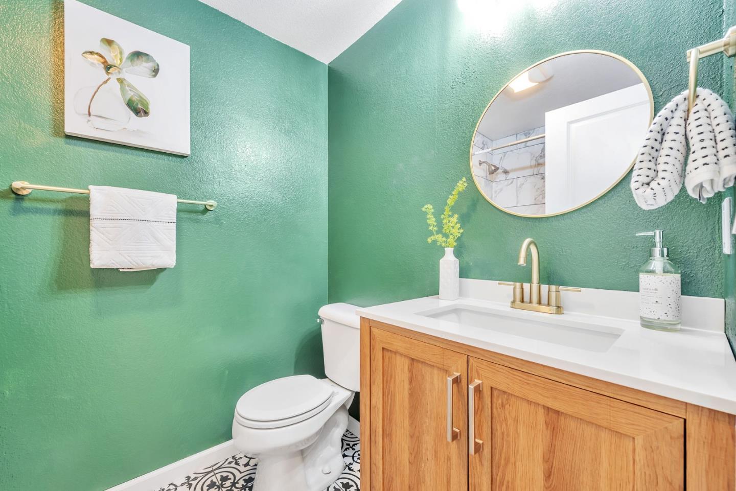 Detail Gallery Image 14 of 22 For 87 Bassett St, San Jose,  CA 95110 - 2 Beds | 2 Baths