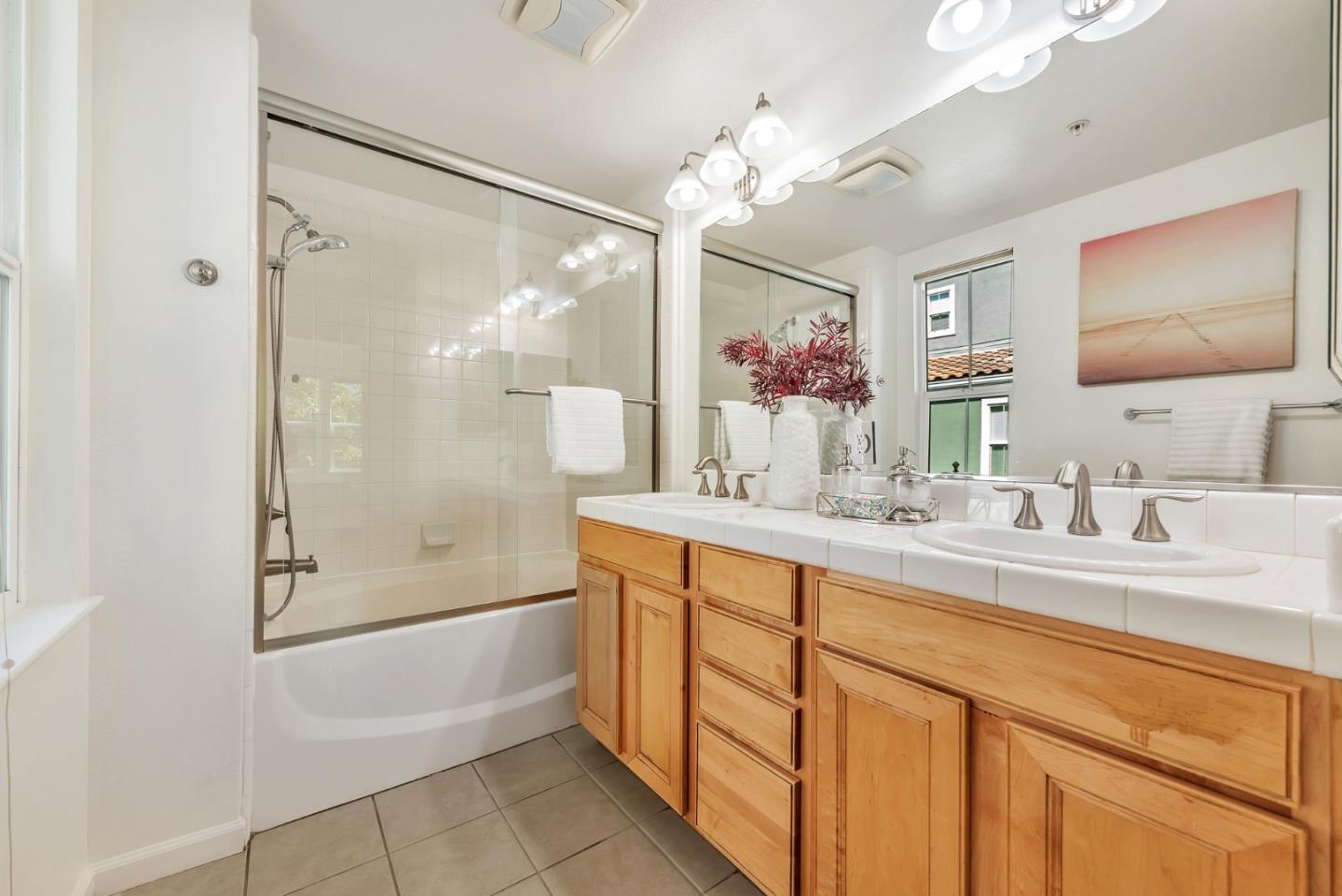 Detail Gallery Image 19 of 22 For 87 Bassett St, San Jose,  CA 95110 - 2 Beds | 2 Baths