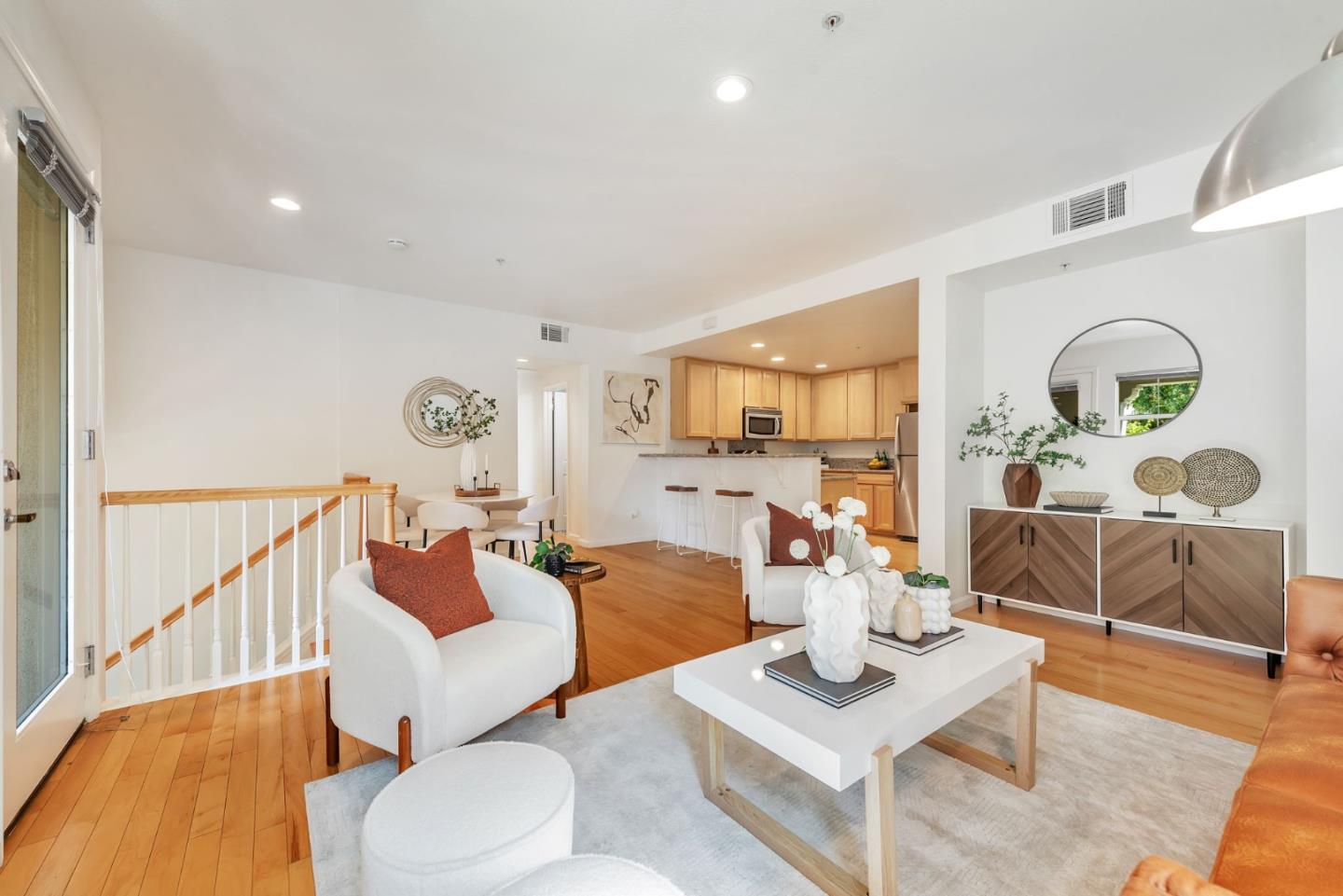 Detail Gallery Image 8 of 22 For 87 Bassett St, San Jose,  CA 95110 - 2 Beds | 2 Baths