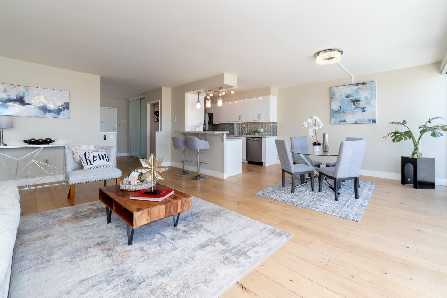 Detail Gallery Image 13 of 42 For 1555 Lakeside Dr #184,  Oakland,  CA 94612 - 2 Beds | 2 Baths